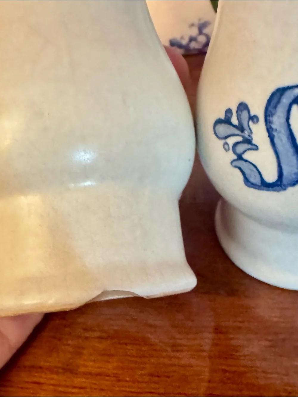 Vintage Pfaltzgraff Yorktowne salt and pepper shaker
